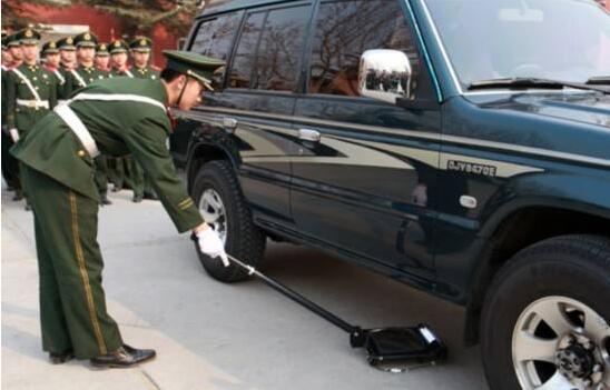 車底檢查鏡和車輛底盤檢查系統(tǒng)一樣嗎？